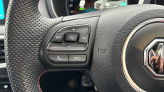 MG HS 1.5 T-GDI PHEV Trophy 5dr Auto Hatchback